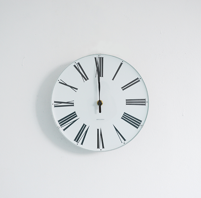 ARNE JACOBSEN Roman(S) (アルネ　ヤコブセン　ローマン)　壁掛け時計