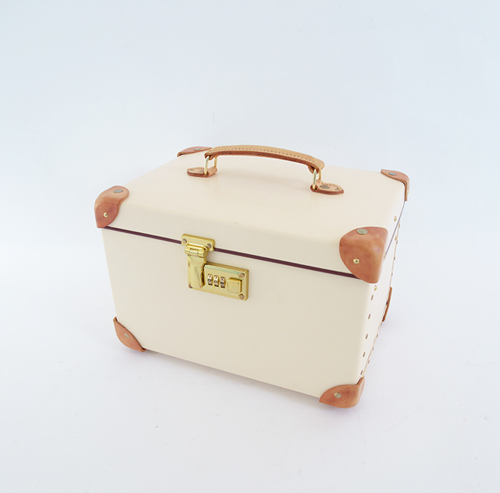 GLOBE TROTTER (グローブ トロッター）メイクボックス