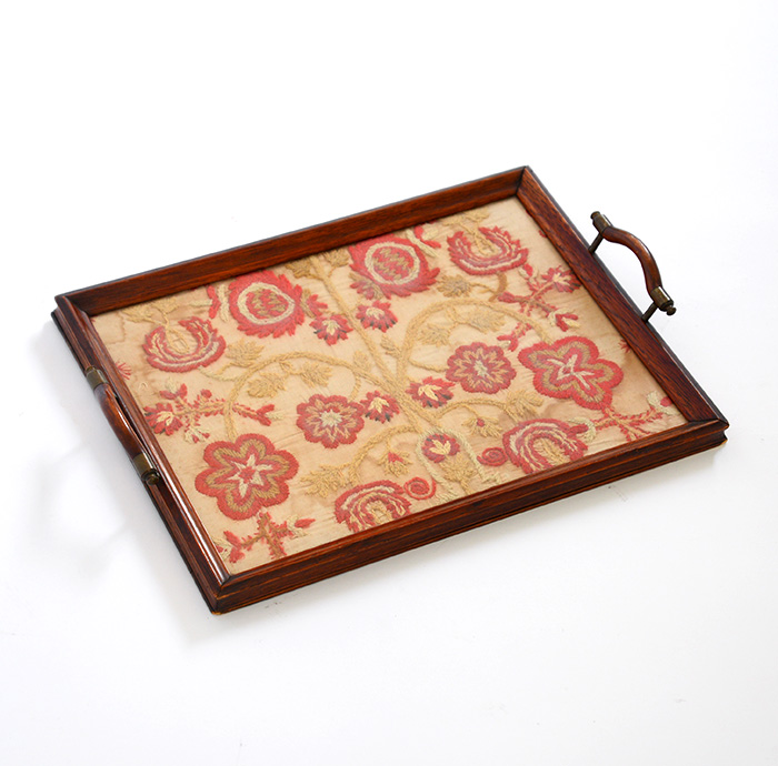 刺繍トレイ