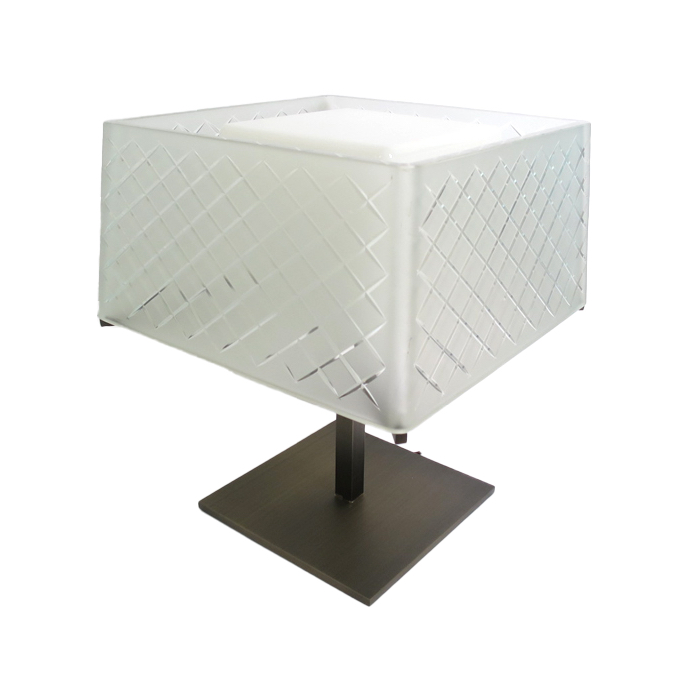 FLOS / METROPORITAN（メトロポリタン）