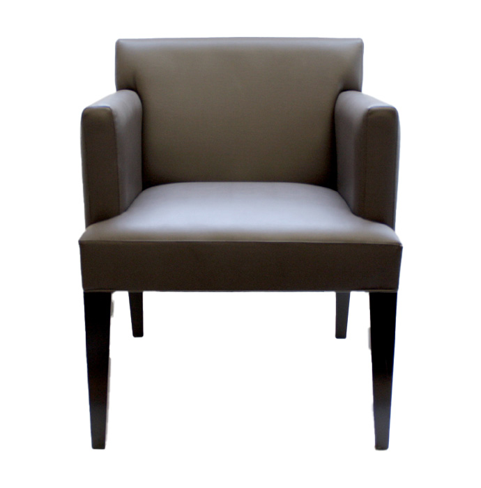 Cassina / GOUVERNEUR（グーヴェルヌール）