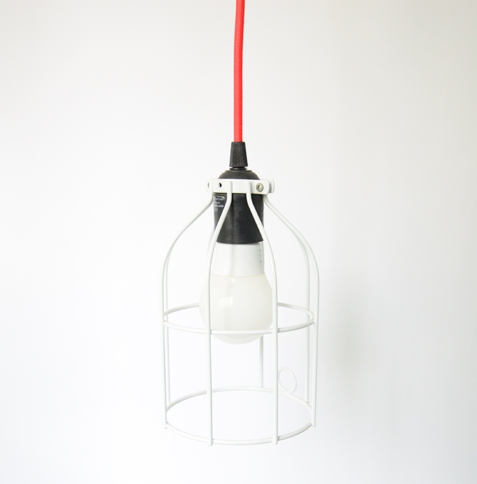LINE ME・CAGE Red×White（ラインミー）