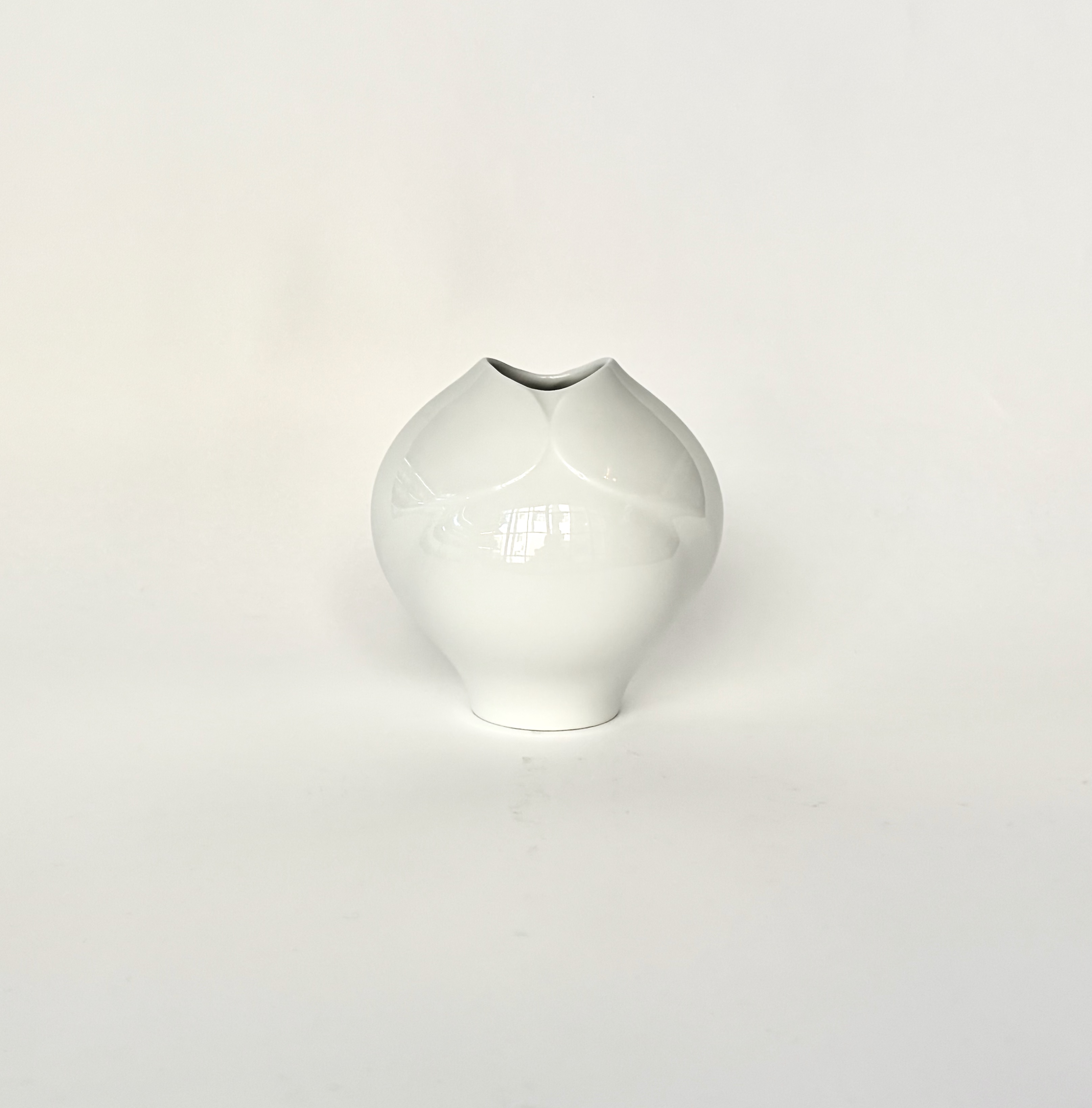 MEISSEN(マイセン) フラワーベース　【独製】ヴィンテージ